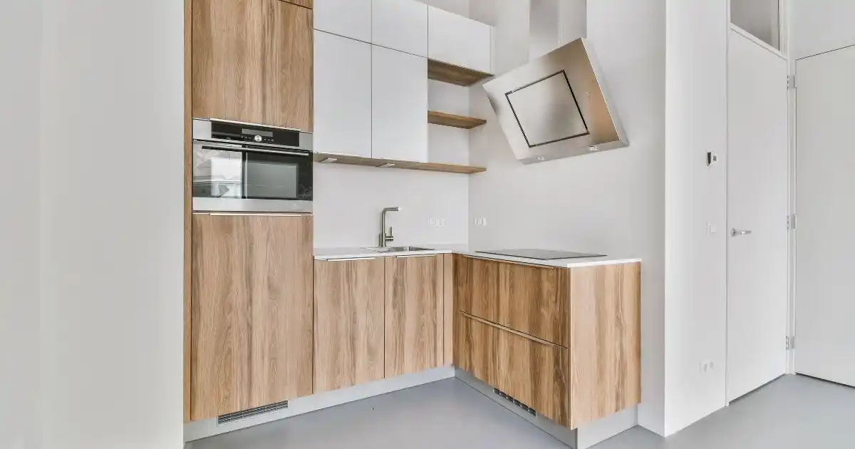 Aménagement Petite Cuisine 4m2 : 8 Astuces [Guide 2026]